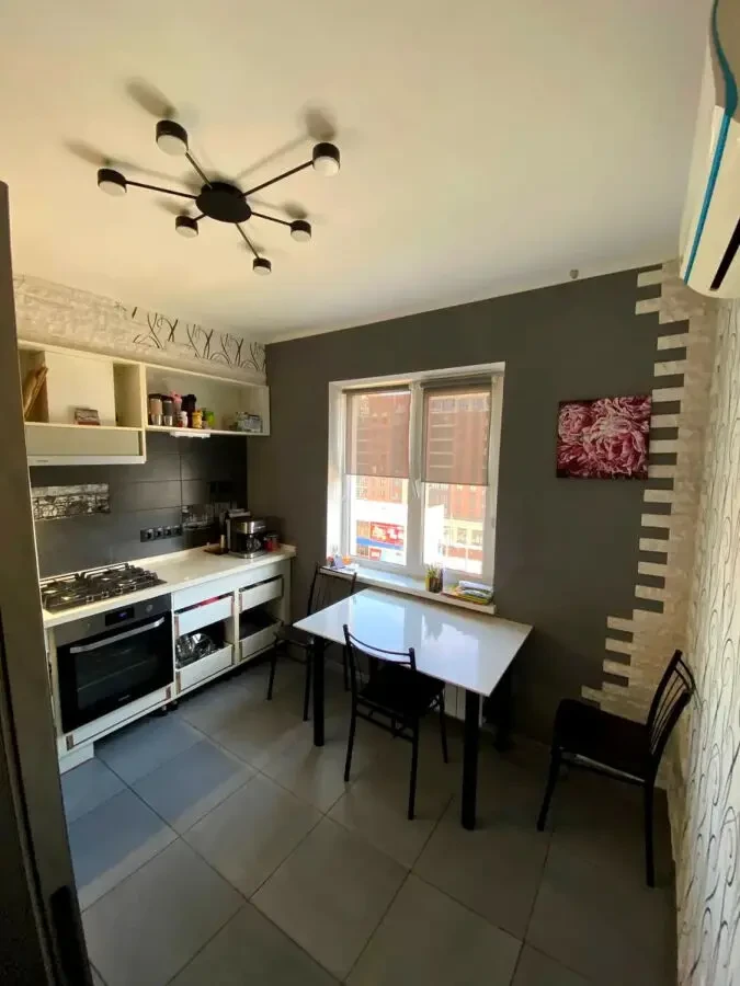 Продам 1-к квартиру 40м2 на Академика Сахарова ул. 44 4