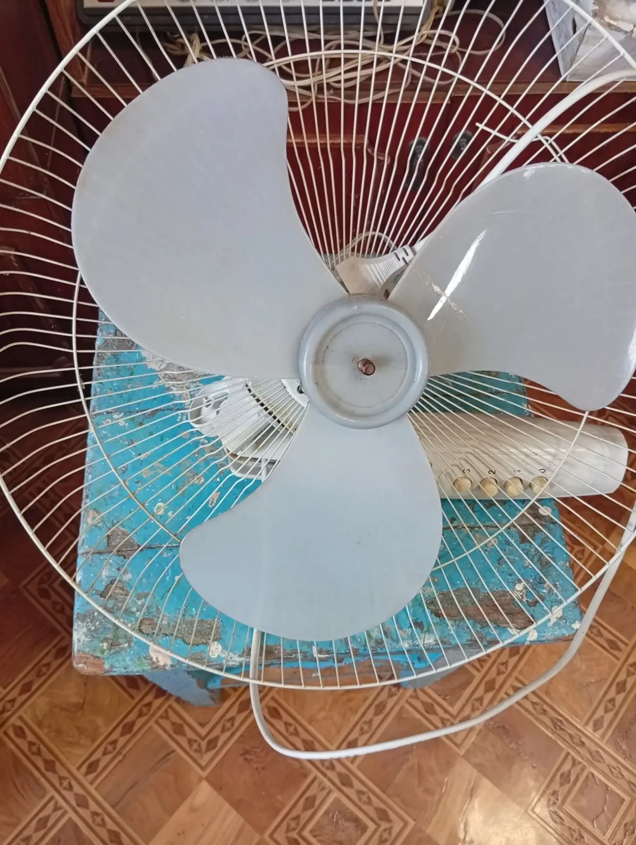 Запчасти для напольного вентилятора