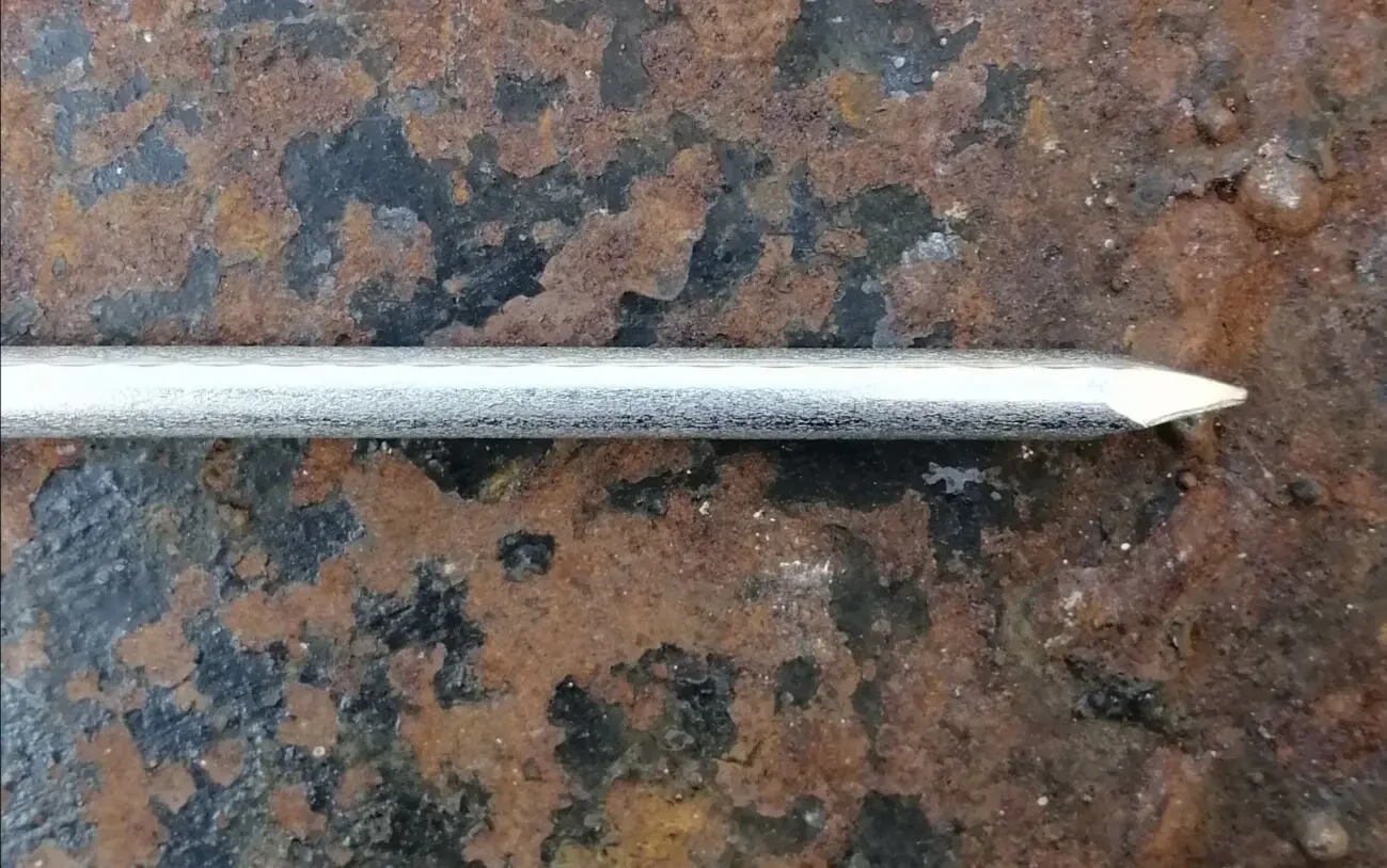 Цвях гвоздь для монтажу фасадного дюбеля 3