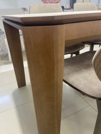 Стіл Варгас оновлений розкладний з покриттям HPL