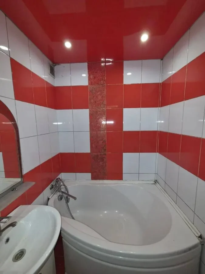 Продаж 3-х кімнатної квартири. Вулиця Олексія Різниченка. 3