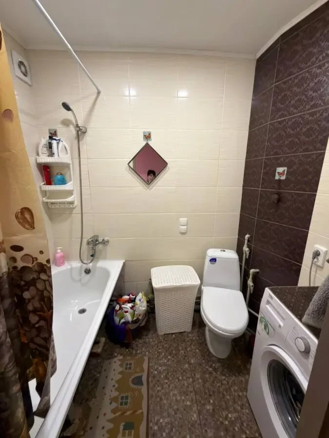 Сдам 2 комнатную квартиру посуточно 8