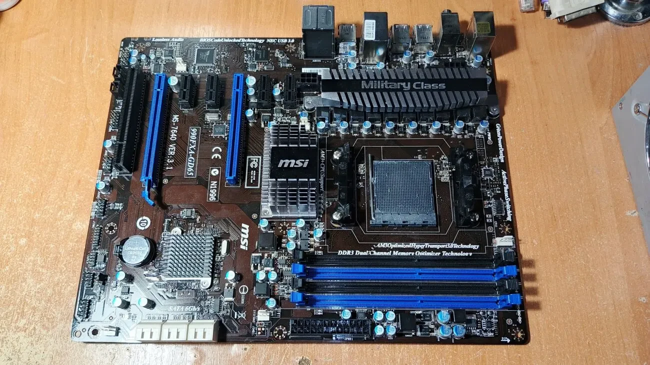 Материнская плата MSI 990FXA-GD65 (sAM3/AM3+, AMD 990FX, PCI-Ex16)