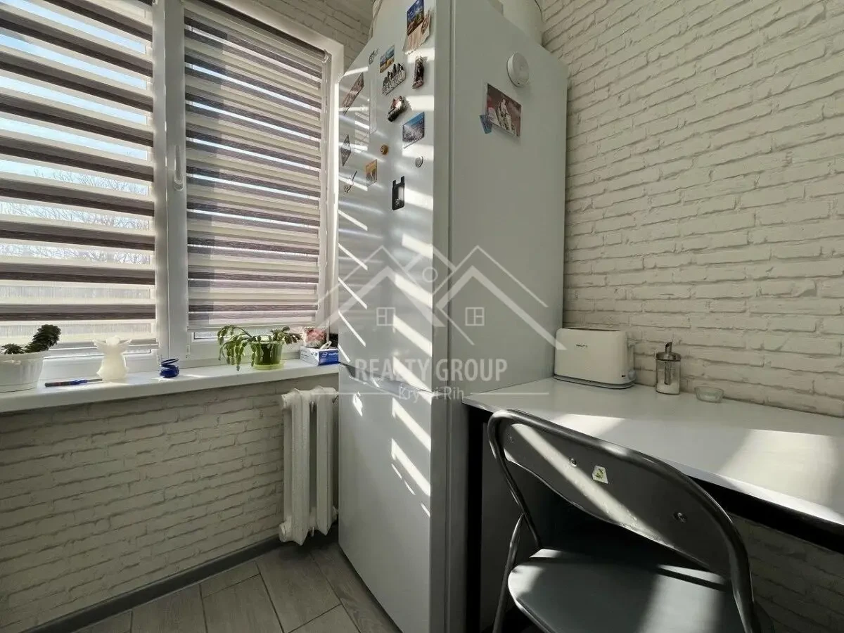 Продаж сучасної 2к квартири з ремонтом 129 квартал 3