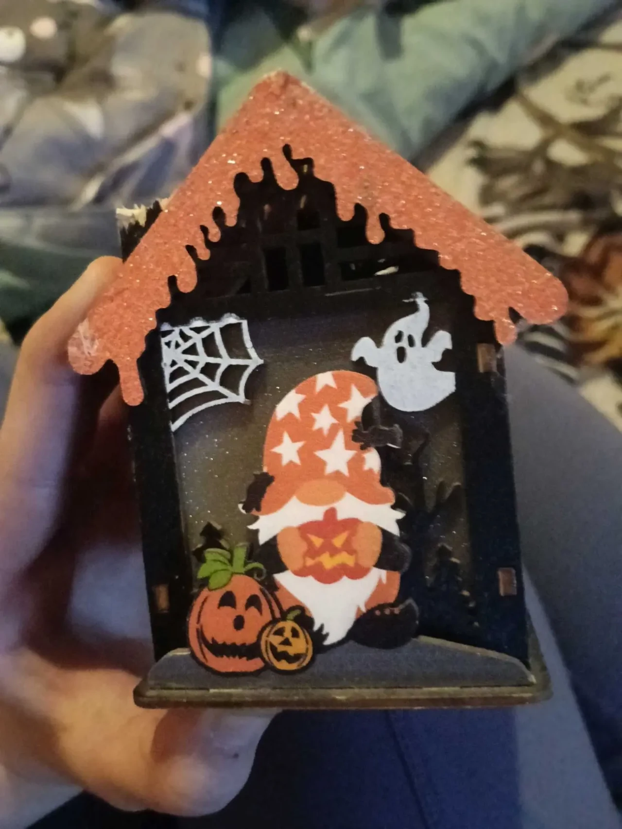 будинок іграшка