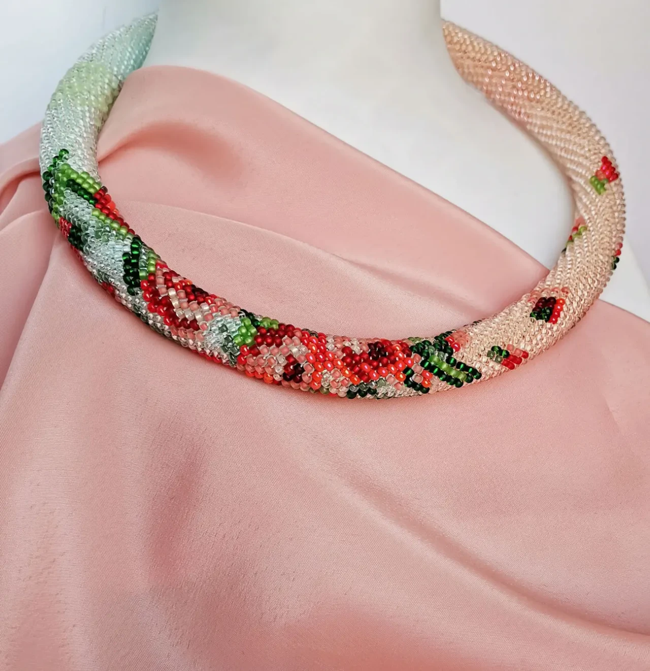 Прикраса із бісеру кольє-джгут Вальс 7