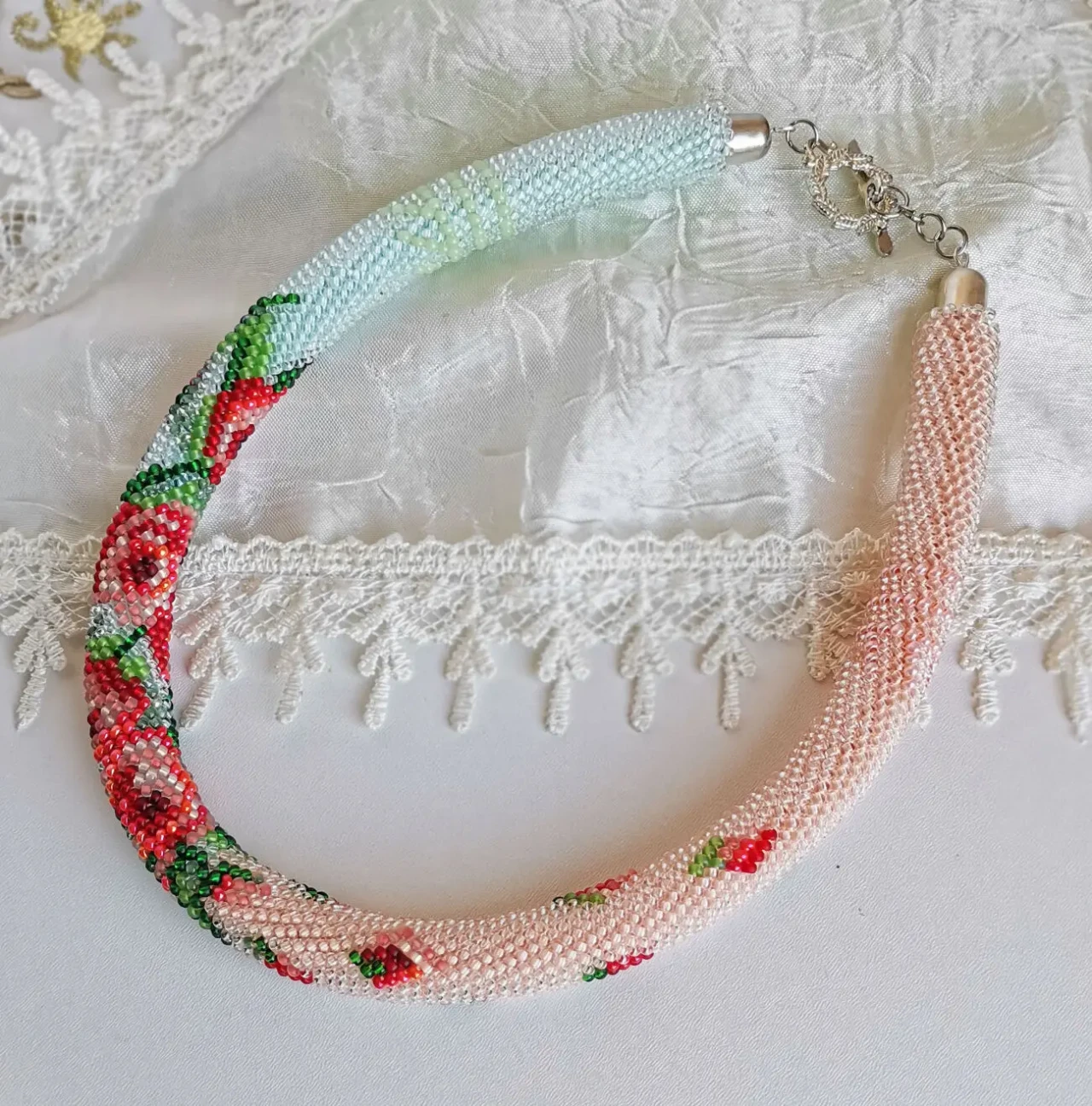 Прикраса із бісеру кольє-джгут Вальс 2