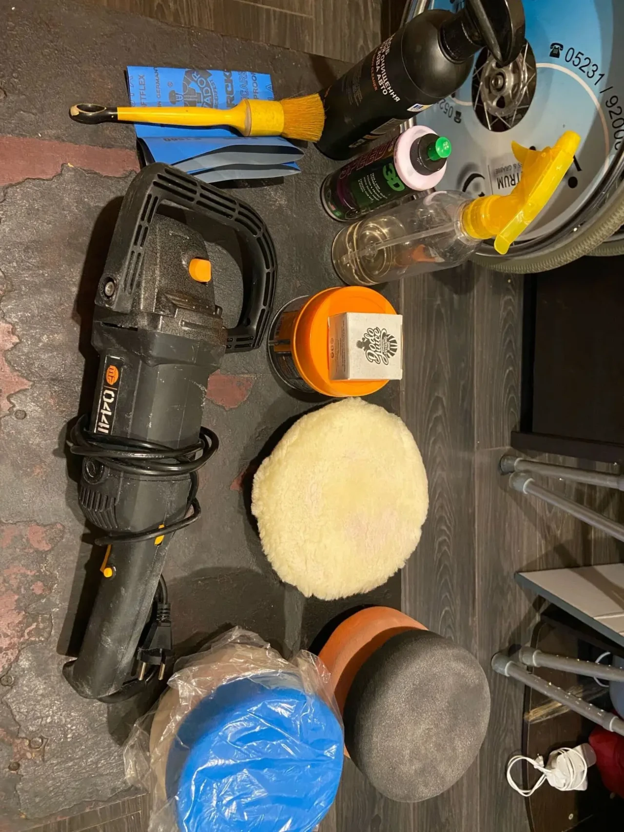 Полірувальна машинка