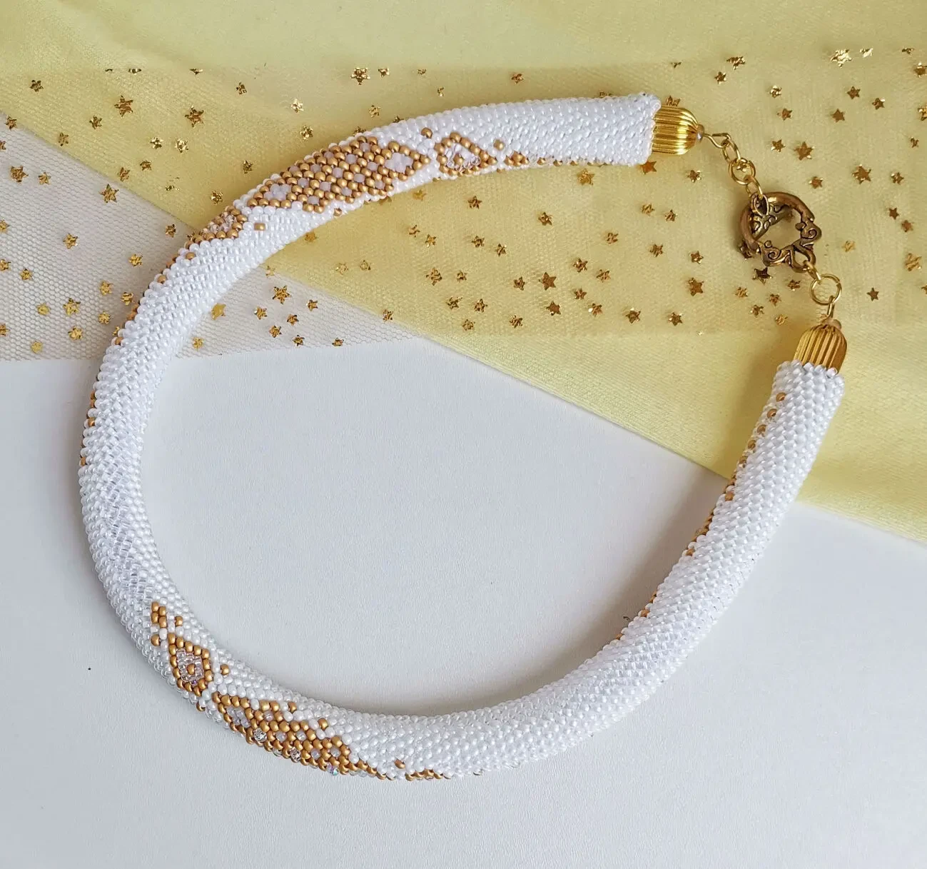 Прикраса із бісеру кольє-джгут Біле золото 3