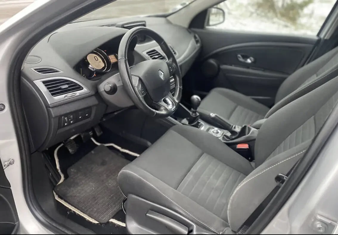 Аренда Авто БЕЗ ЗАЛОГА Renault Megane 4000 с Правом Выкупа Под Выкуп 3