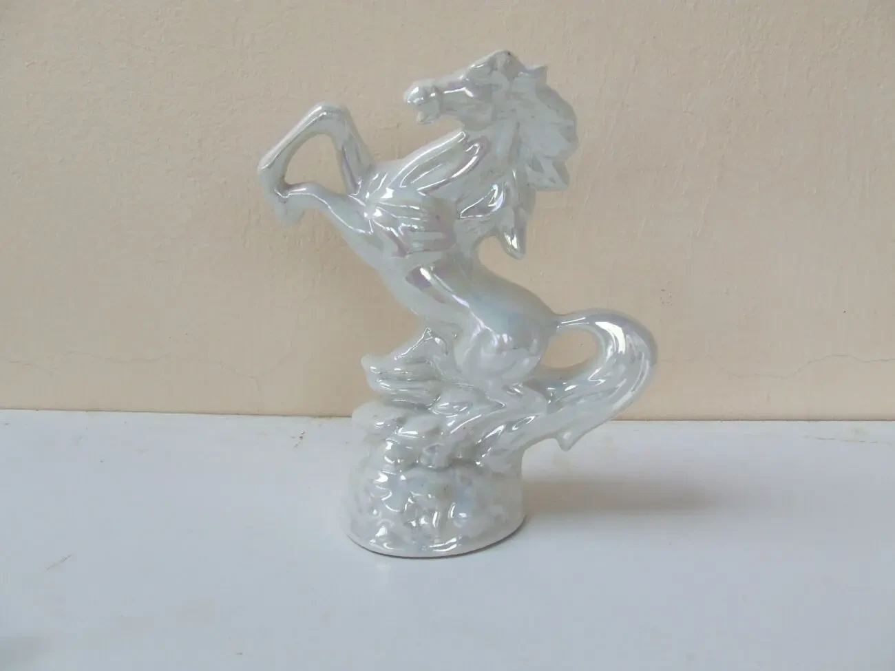 Фарфор  кінь  на  дибах   роз.28х20 см.  Европа     1980 рр. 3