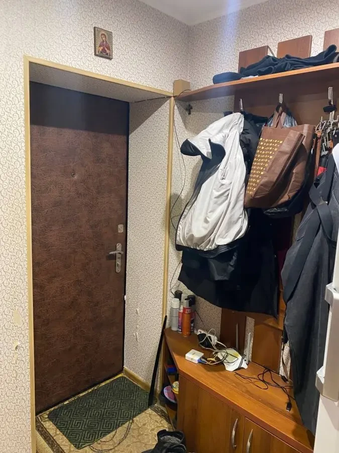 3-кімнатна квартира загальною площею 48 м' на 3 поверсі. 9