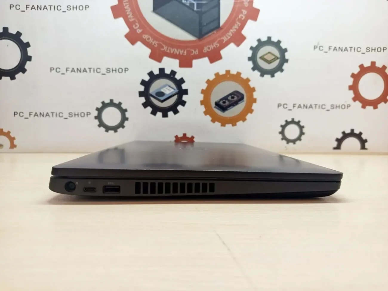 Ноутбук Dell Latitude 5500 Core i5-8265u/8Gb/NVMe 256Gb 5