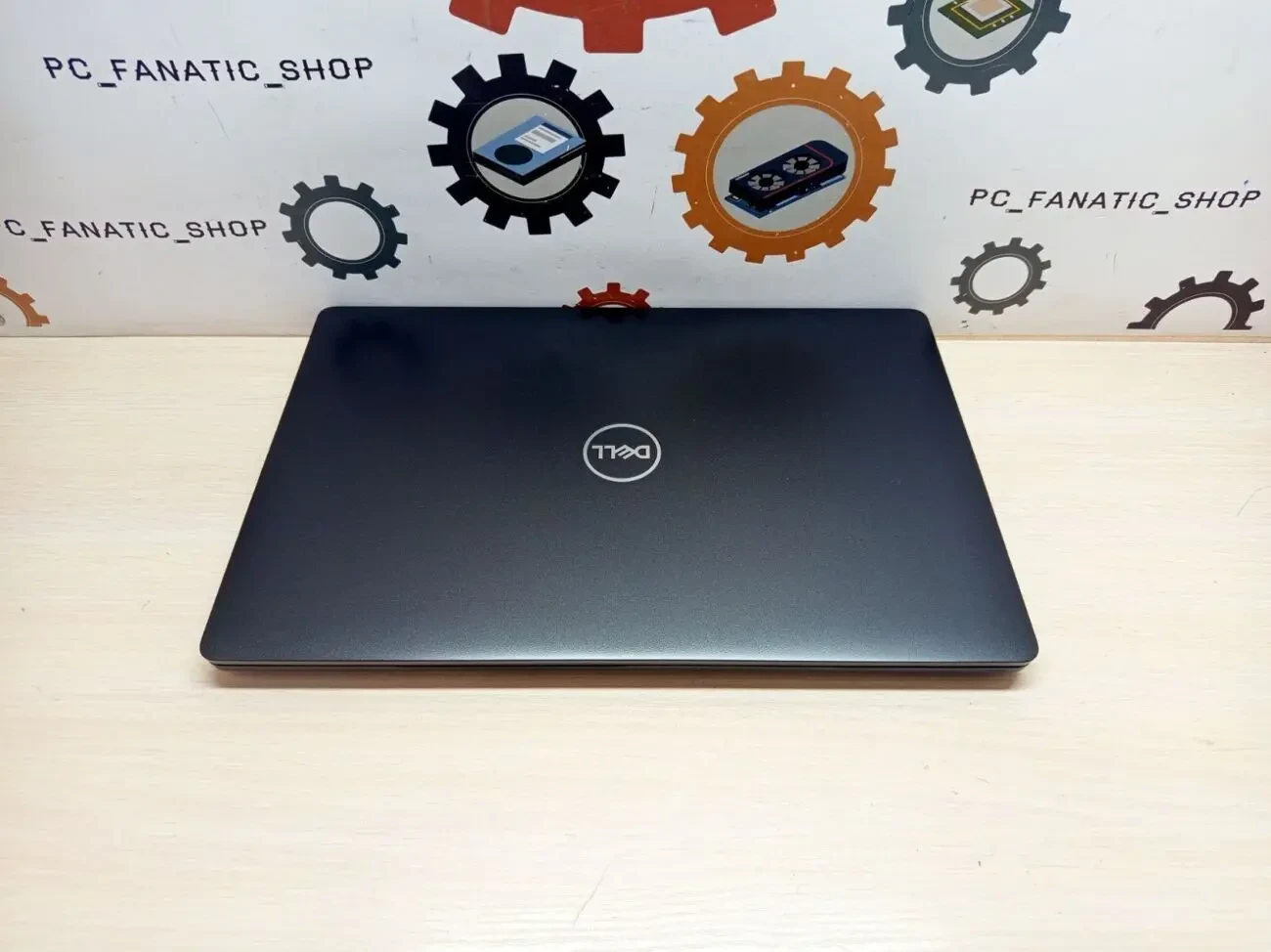 Ноутбук Dell Latitude 5500 Core i5-8265u/8Gb/NVMe 256Gb 3