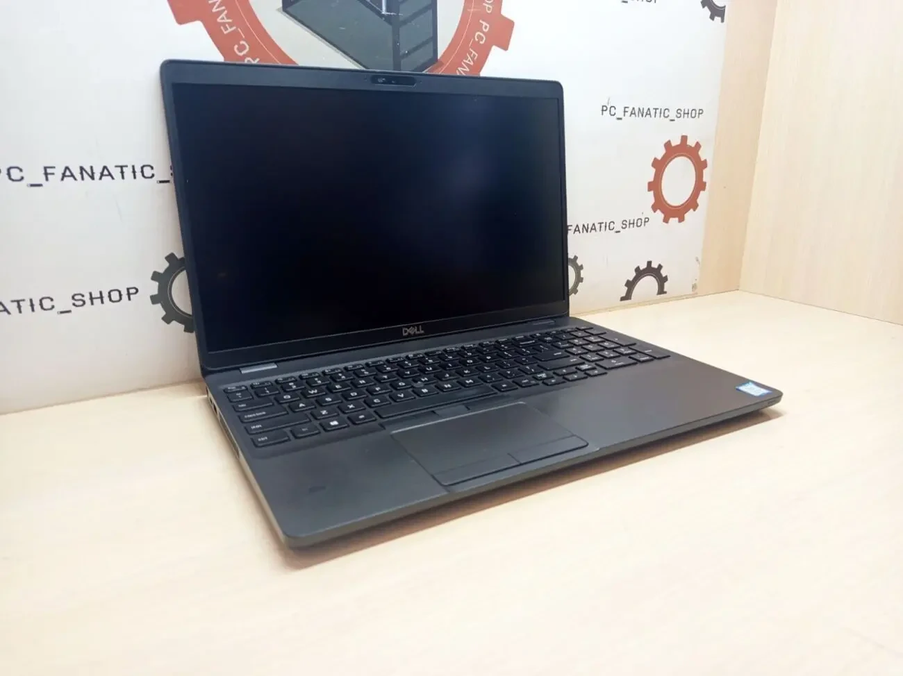 Ноутбук Dell Latitude 5500 Core i5-8265u/8Gb/NVMe 256Gb
