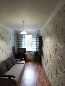 Продам 2к. кв., пр. Науки, р-н ул. Казакова.