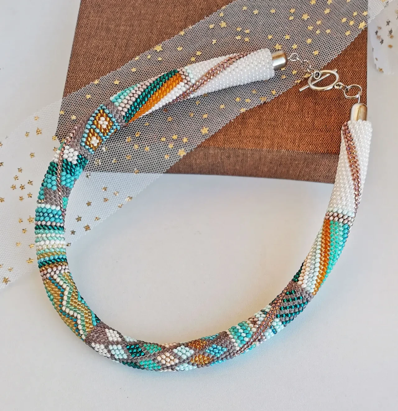 Прикраса із бісеру кольє-джгут М'ятний 4