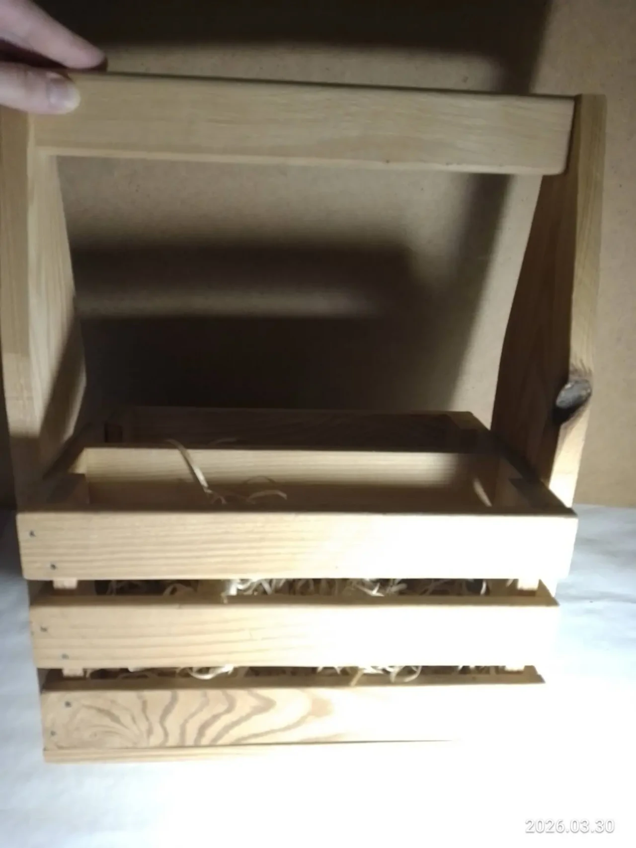 Подарочный ящик корзинка деревянный из сосны, с ручкой, и тонкая 2