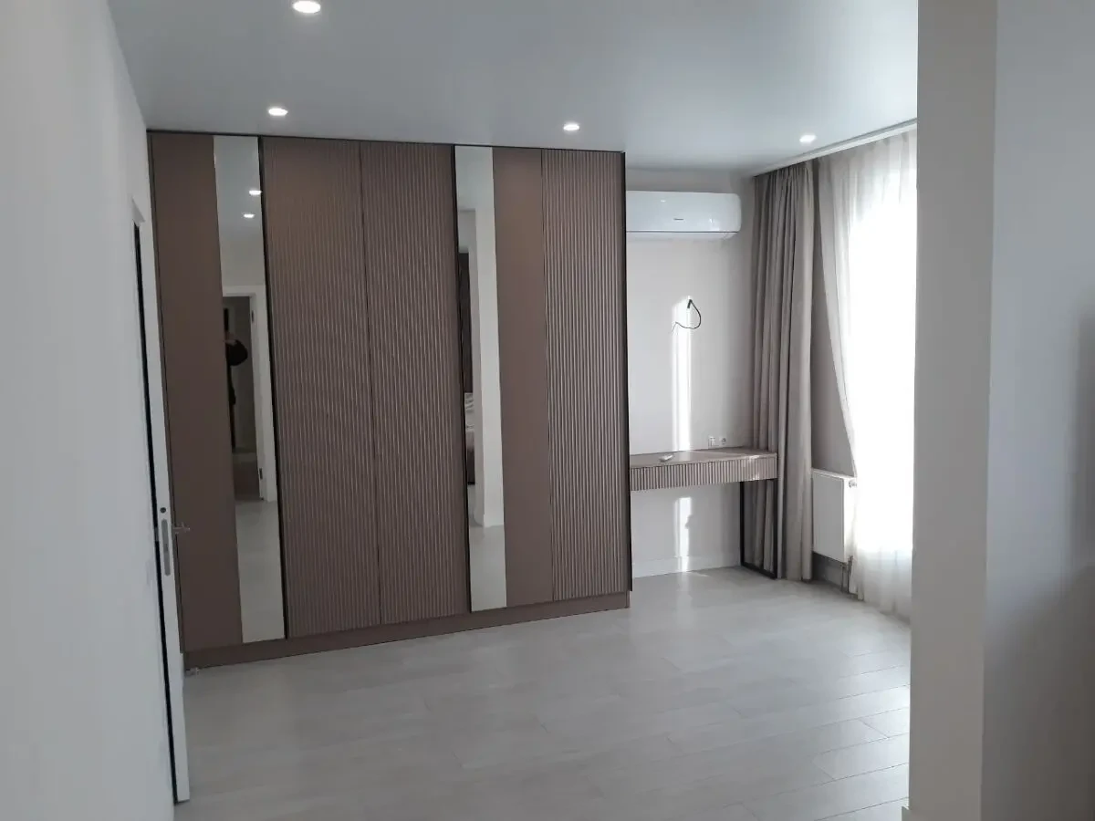 Дворівнева квартира евро ремонт меблі техніка вільна 10