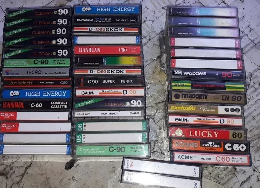 касета Maxim LN С-90. багато. Різні