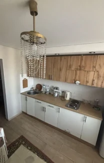 Продам 2 ком.квартиру на Академика Королева