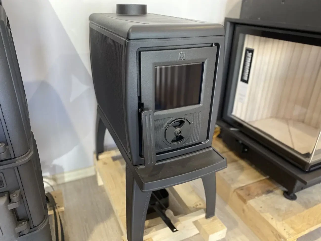 Піч-буржуйка чавунна Plamen Trenk