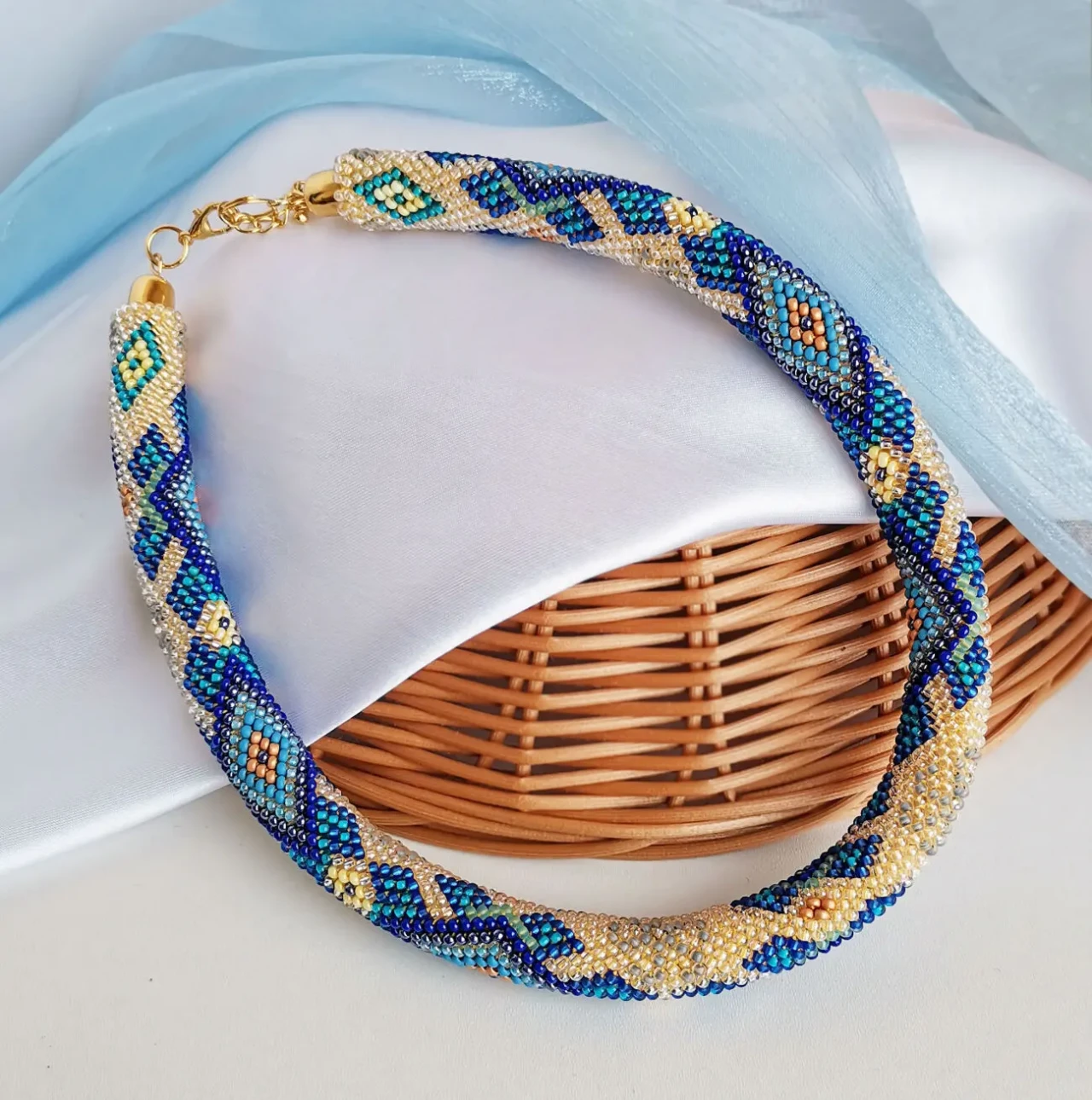 Прикраса із бісеру кольє-джгут Фортуна 8