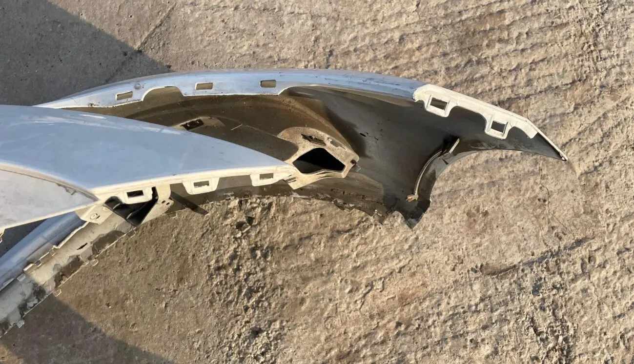 Fiat Tipo 2 Бампер передний 735604327 Решетка радиатора 52033259 5