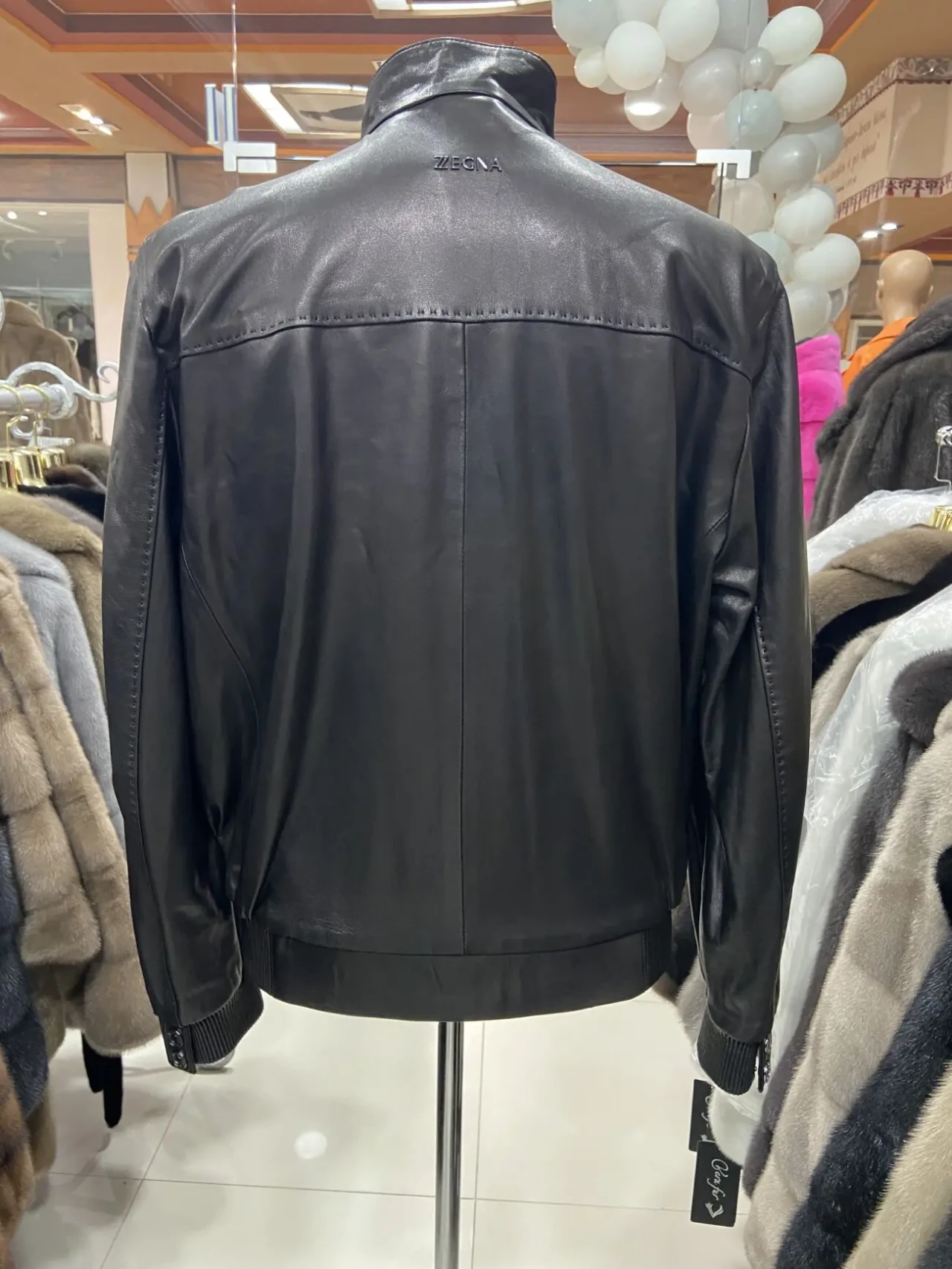 Куртка чоловіча шкіряний бомбер на стійку чорний 3