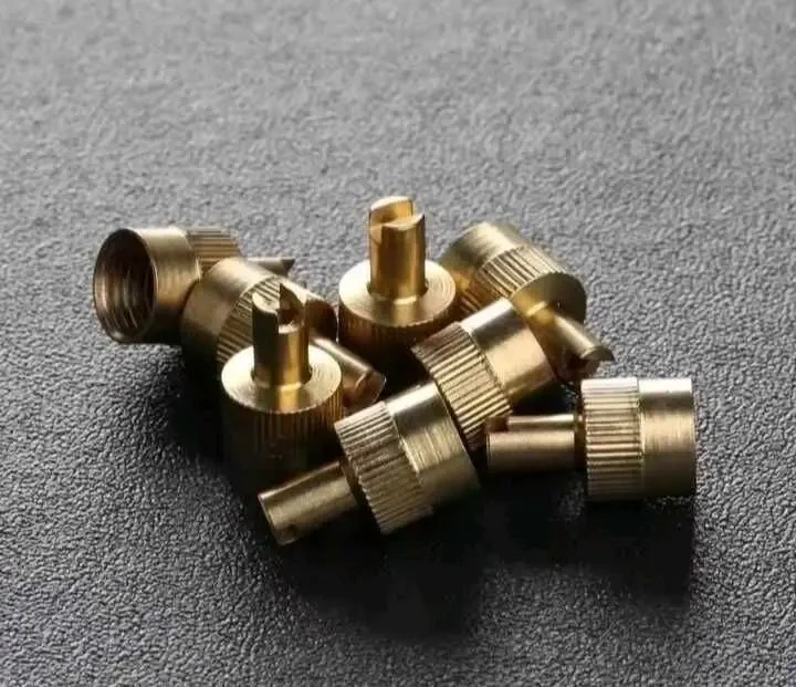 Колпачки медные под ниппеля Schrader 7