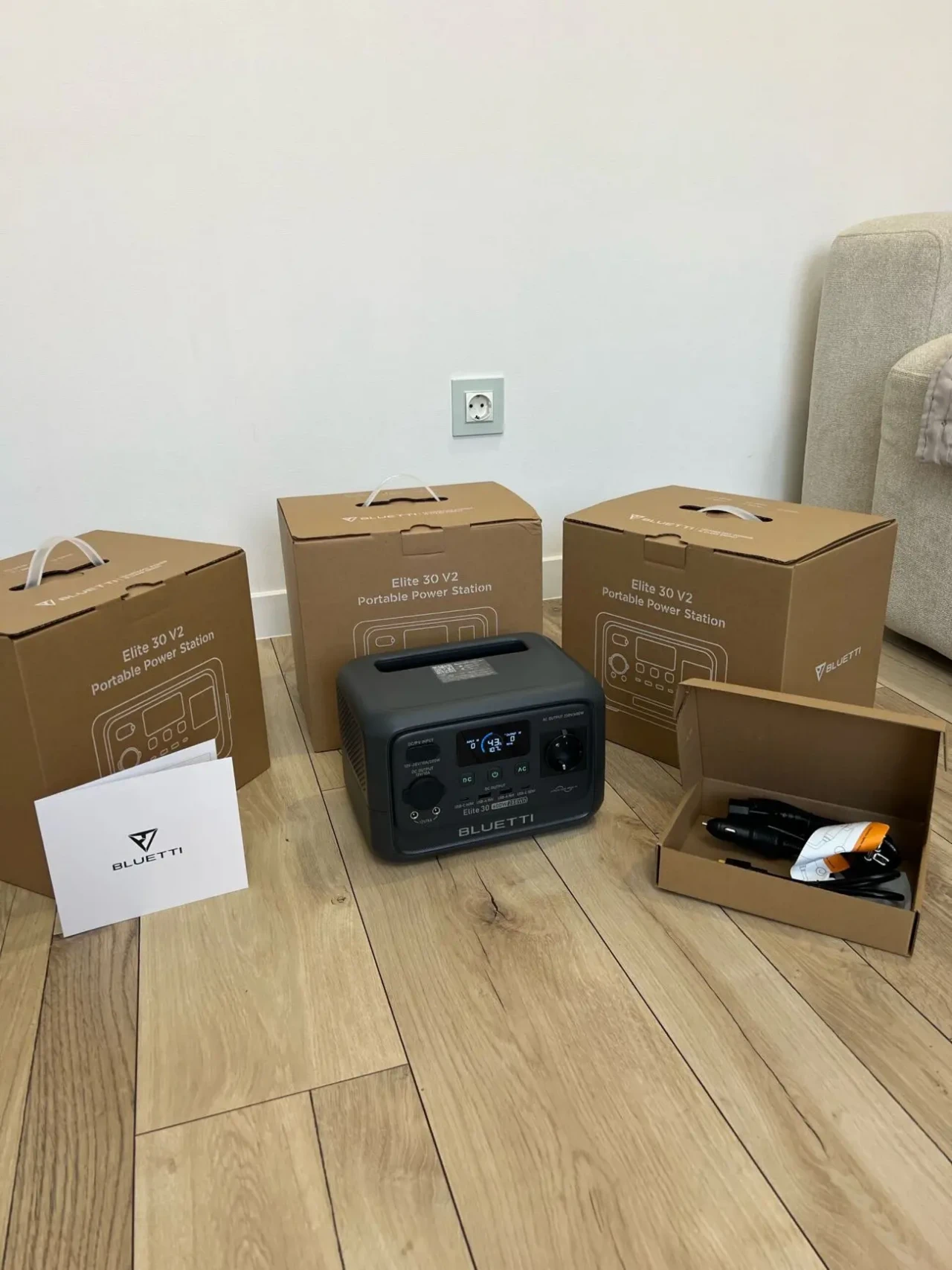 Продається нова портативна зарядна станція Bluetti Elite 30 V2.Америка 3