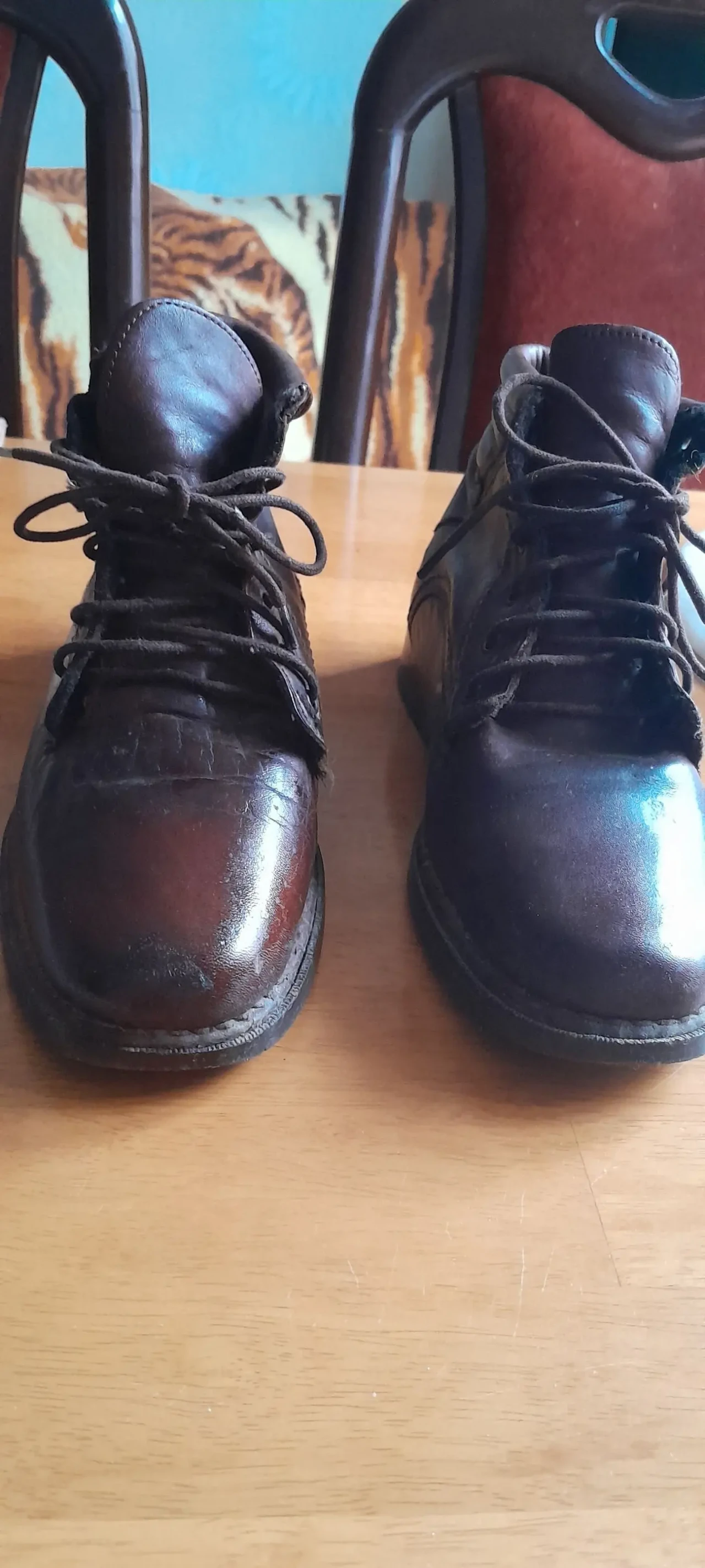 Стильные кожаные ботинки копичневого цвета. 2