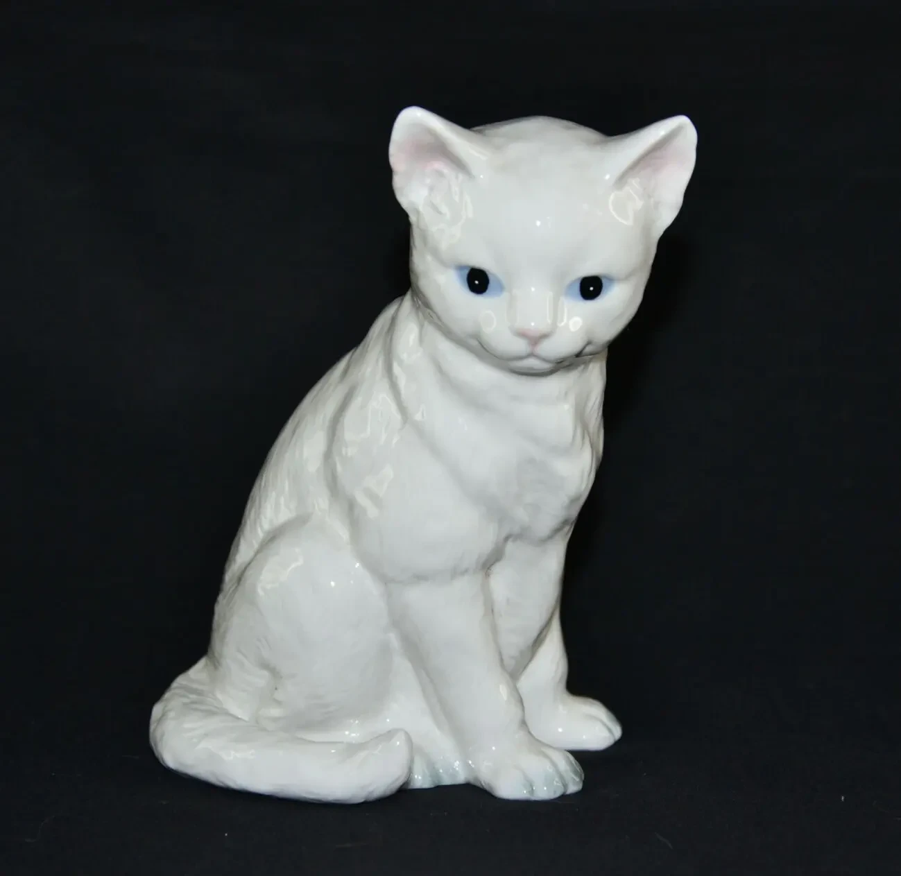 Винтажная белая фарфоровая фигурка кота Zillermahler
