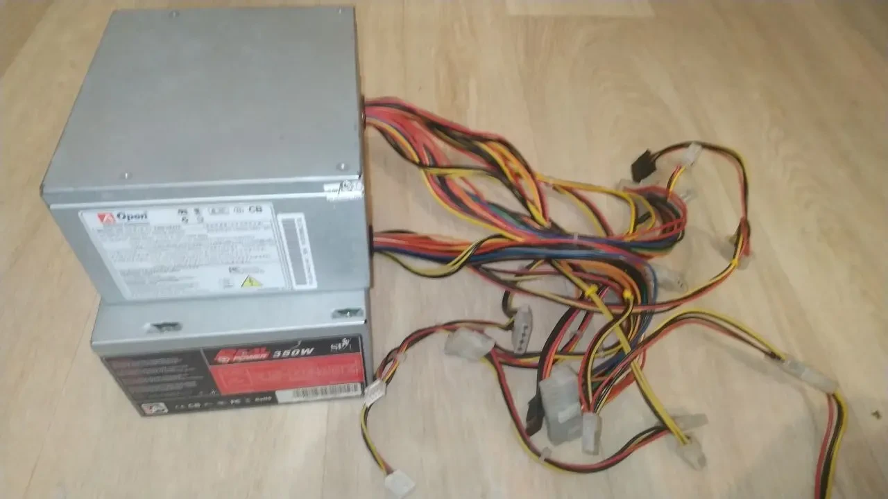 Блок живлення для комп'ютера ATX AOpen Z400, Real Power 350W 2