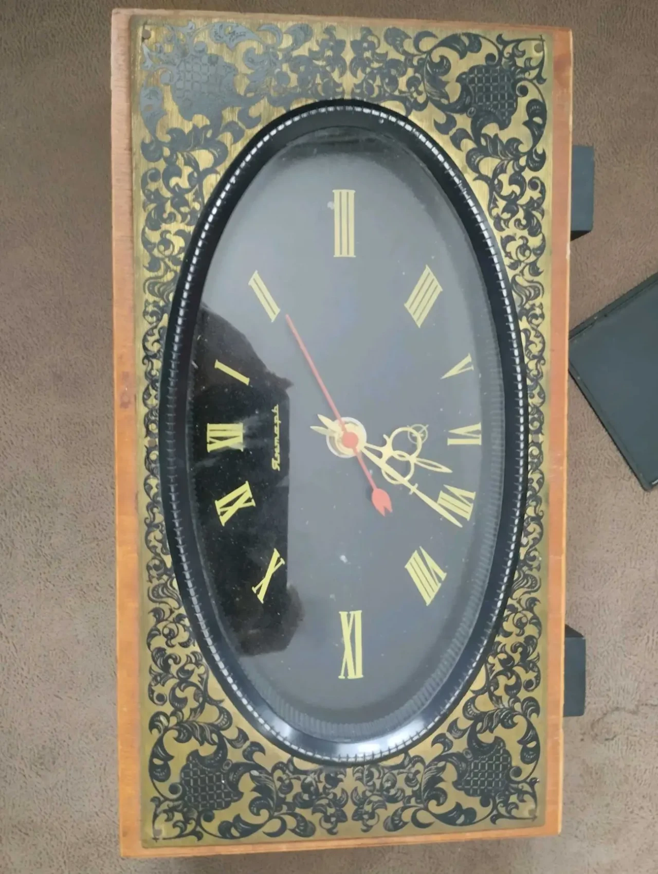 Вінтажний настільний годинник «Янтарь» (ОЧЗ), СРСР