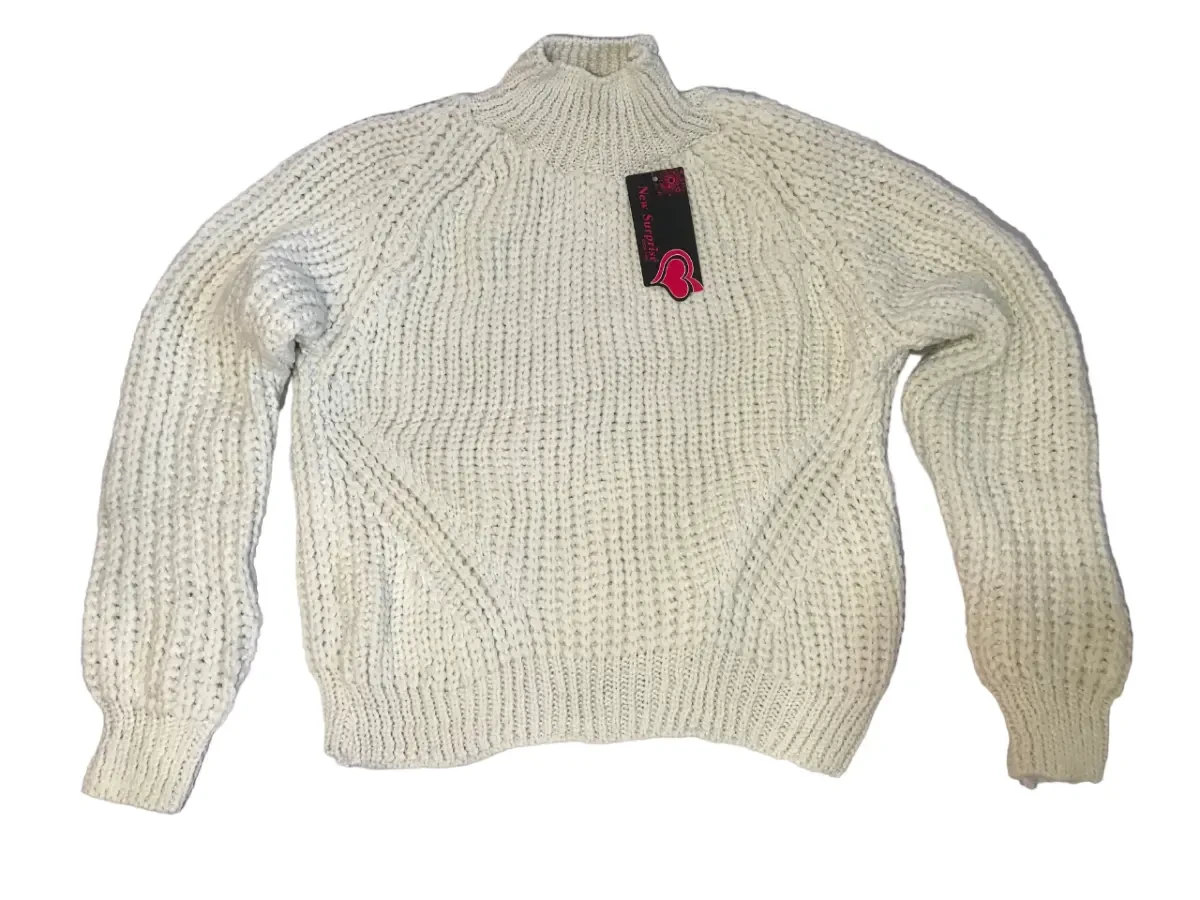 Светр жіночий великої в'язки білий New Surprise