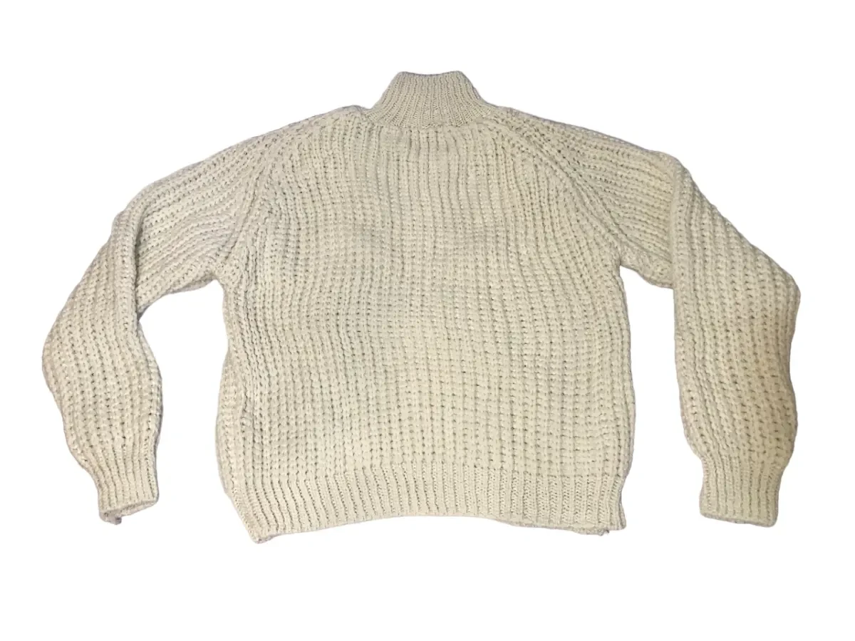 Светр жіночий великої в'язки білий New Surprise 2