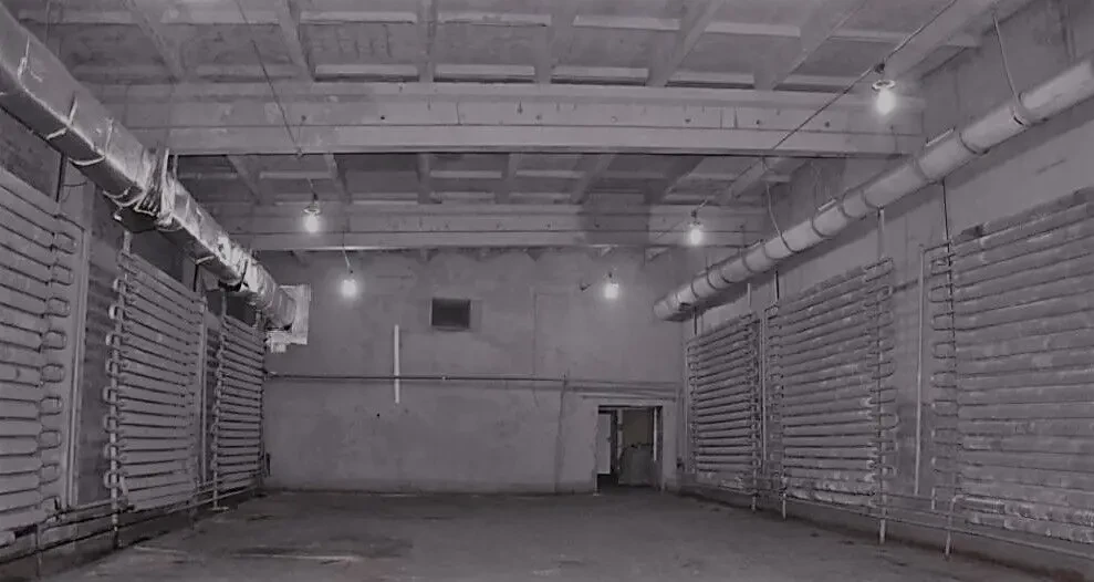 Капітальний склад, 3 по 300 м.кв, або окремо 3