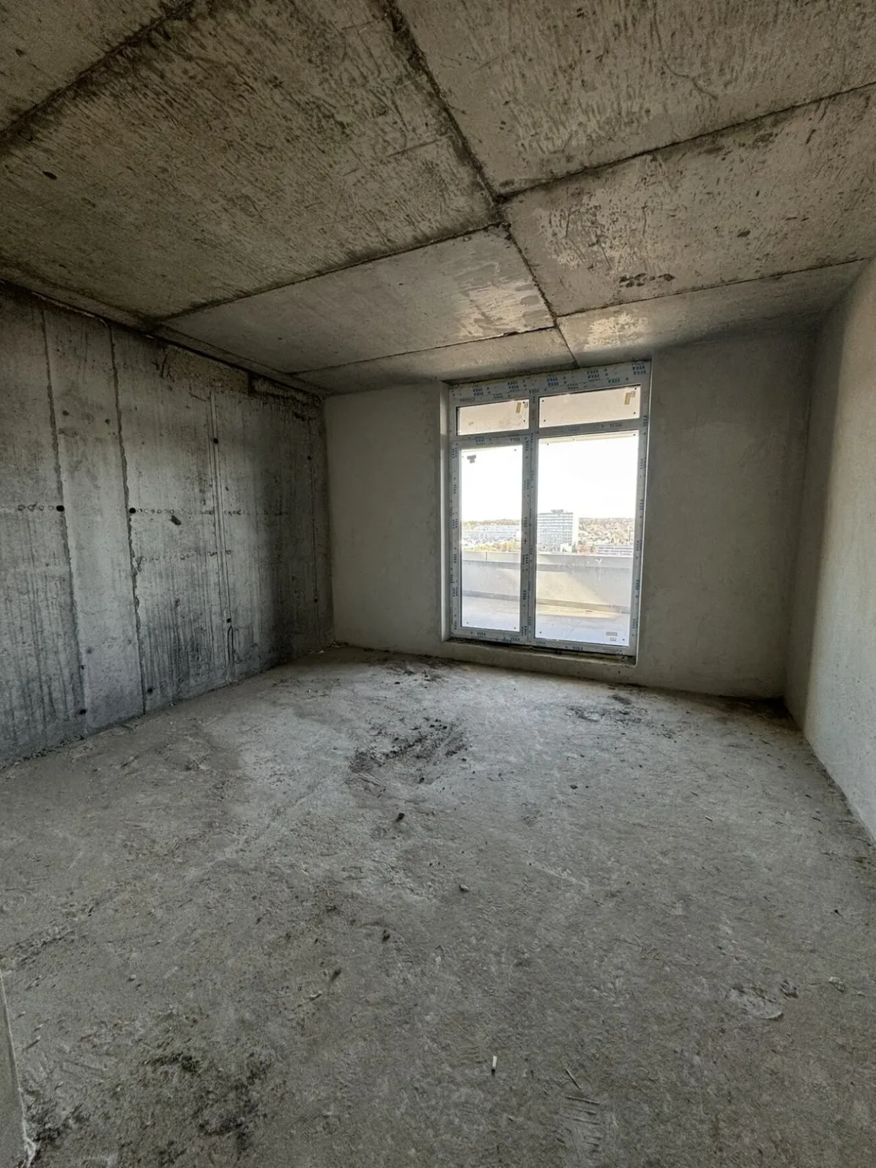 Продається 1-но кім. квартира в новобудові на Сихові 6