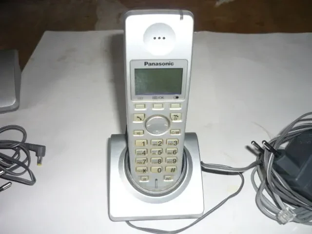 Телефони стаціонарні Panasonik 3