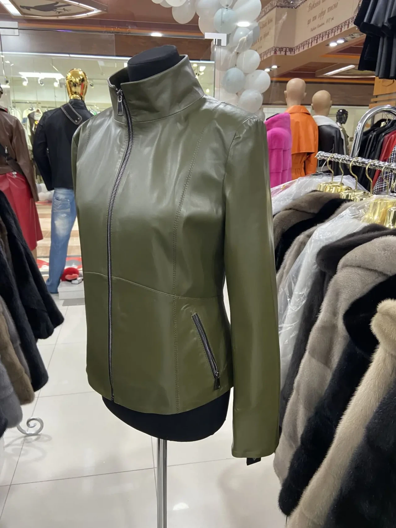 Куртка шкіряна жіноча оливкова,хакі,комір стійка,приталена 2