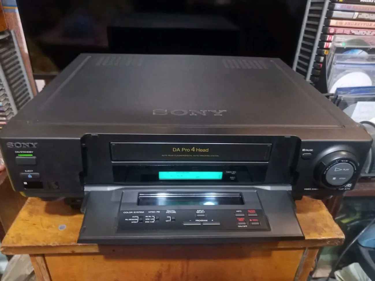 Видеомагнитофон 