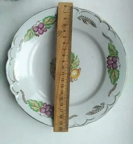 Тарелка Фрукты Барановский фарфоровый завод начало 70 - 91 гг 4