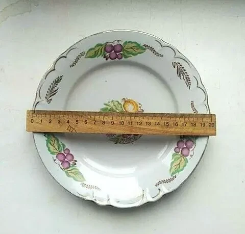 Тарелка Фрукты Барановский фарфоровый завод начало 70 - 91 гг 8