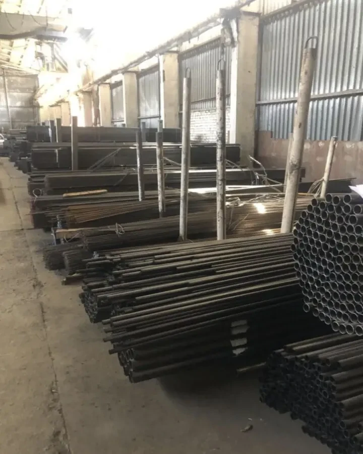 Продаж Металопрокату чорного кольоровий оцинковка нержавіюча арматура 2