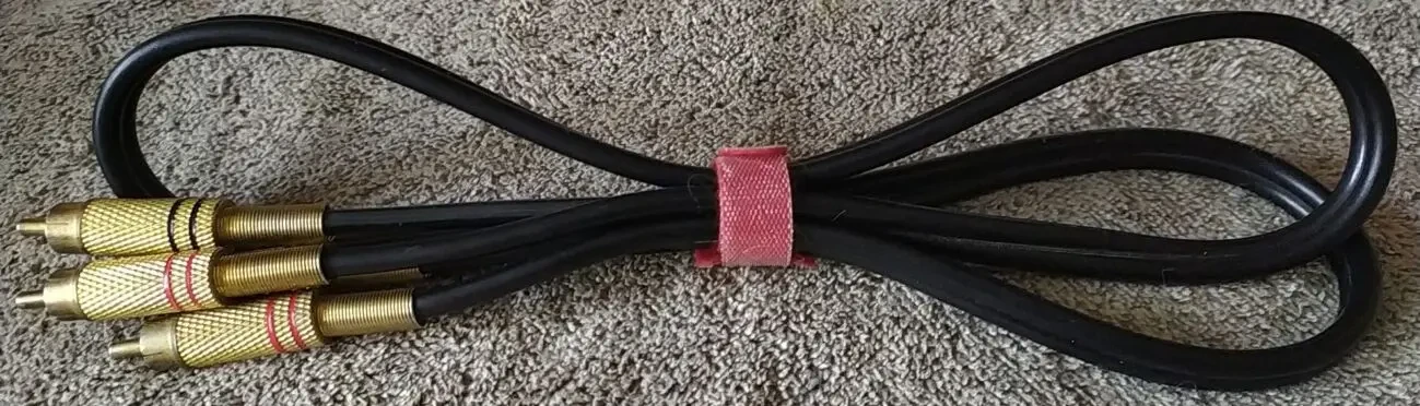 Кабель RCA (тюльпан)
