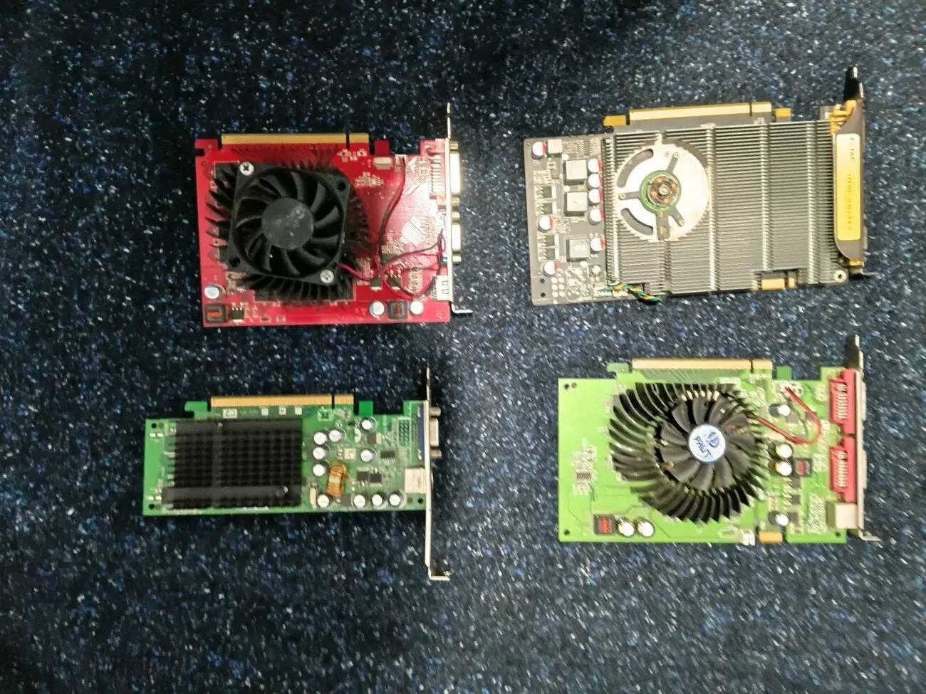 Продам видеокарты