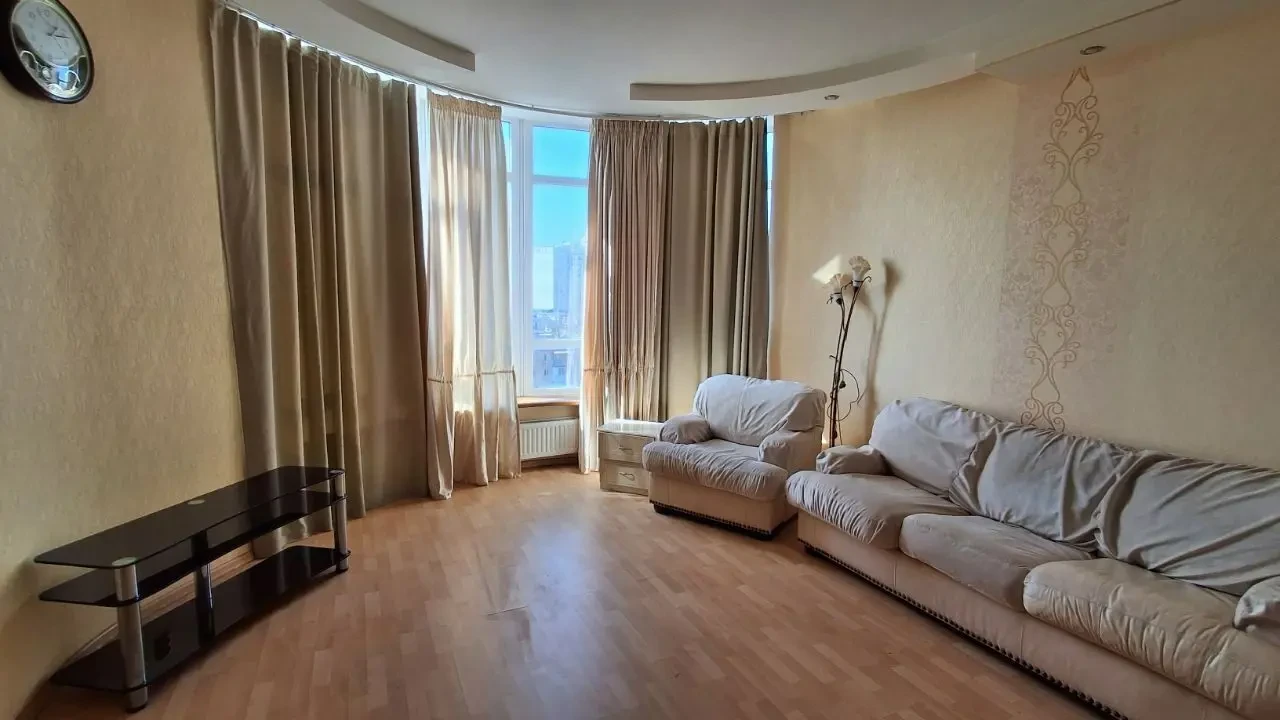 Сдам 2-х комнатную квартиру на 6.5 Ст.Большого Фонтана ЖК Подкова