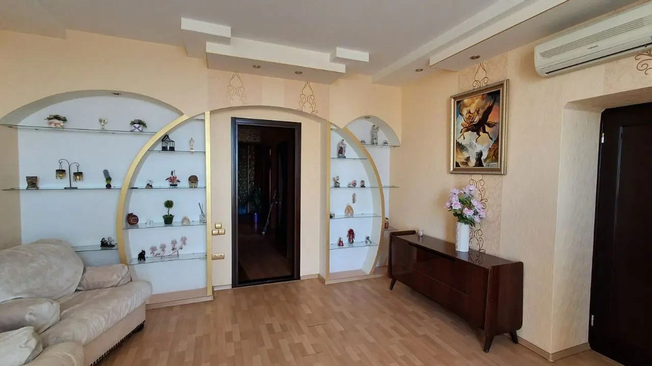 Сдам 2-х комнатную квартиру на 6.5 Ст.Большого Фонтана ЖК Подкова 5