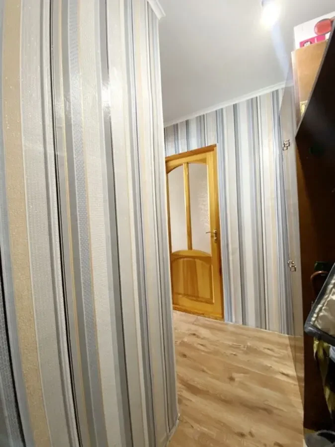 Продаю хорошу 2к.квартиру в Лісках (2КП) 8